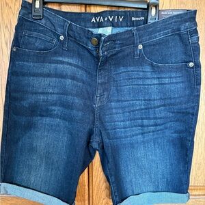 NWT Ava & Viv Women's Dark Blue Bermuda Shorts Size 16W